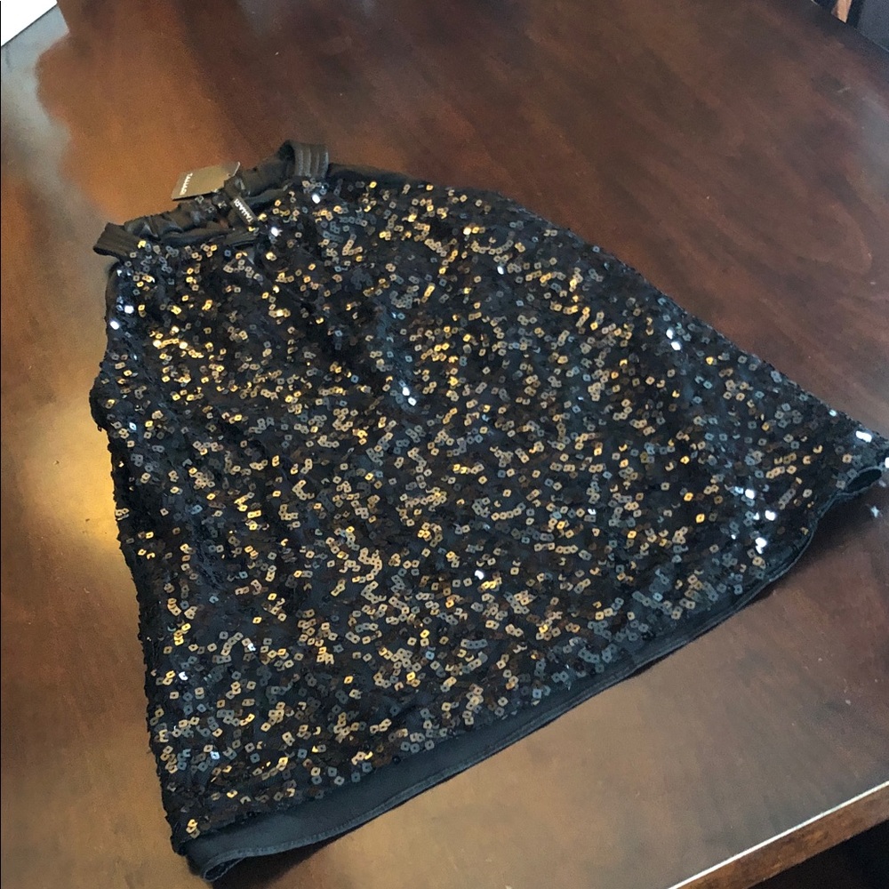 Tahari Black Shiny Blouse